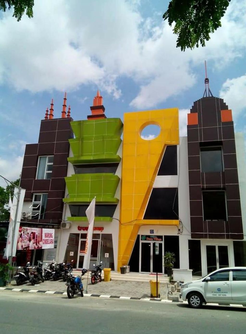 foto tampak rumah tipe RUBIS perumahan Daun Village