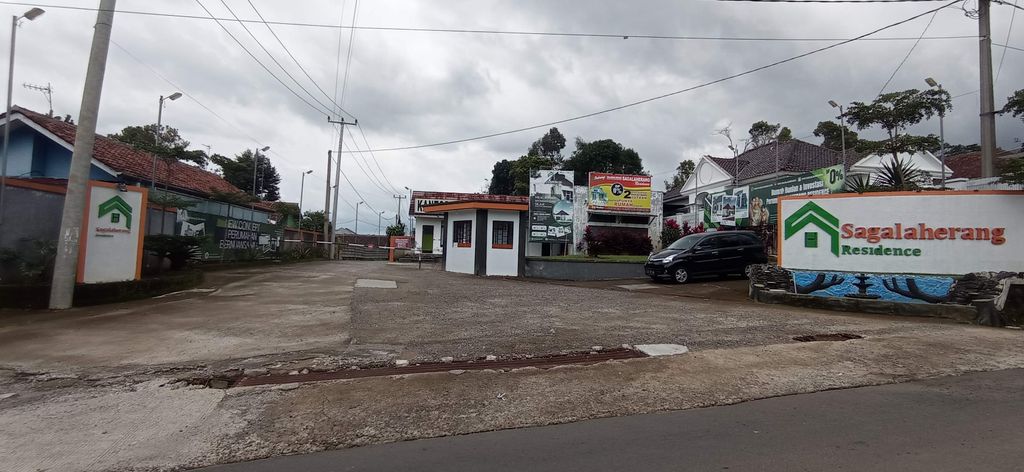 foto gerbang perumahan Sagalaherang Residence