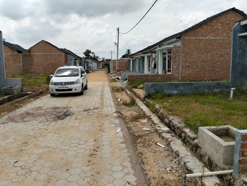 foto posisi tengah perumahan IRENE RESIDENCE 1