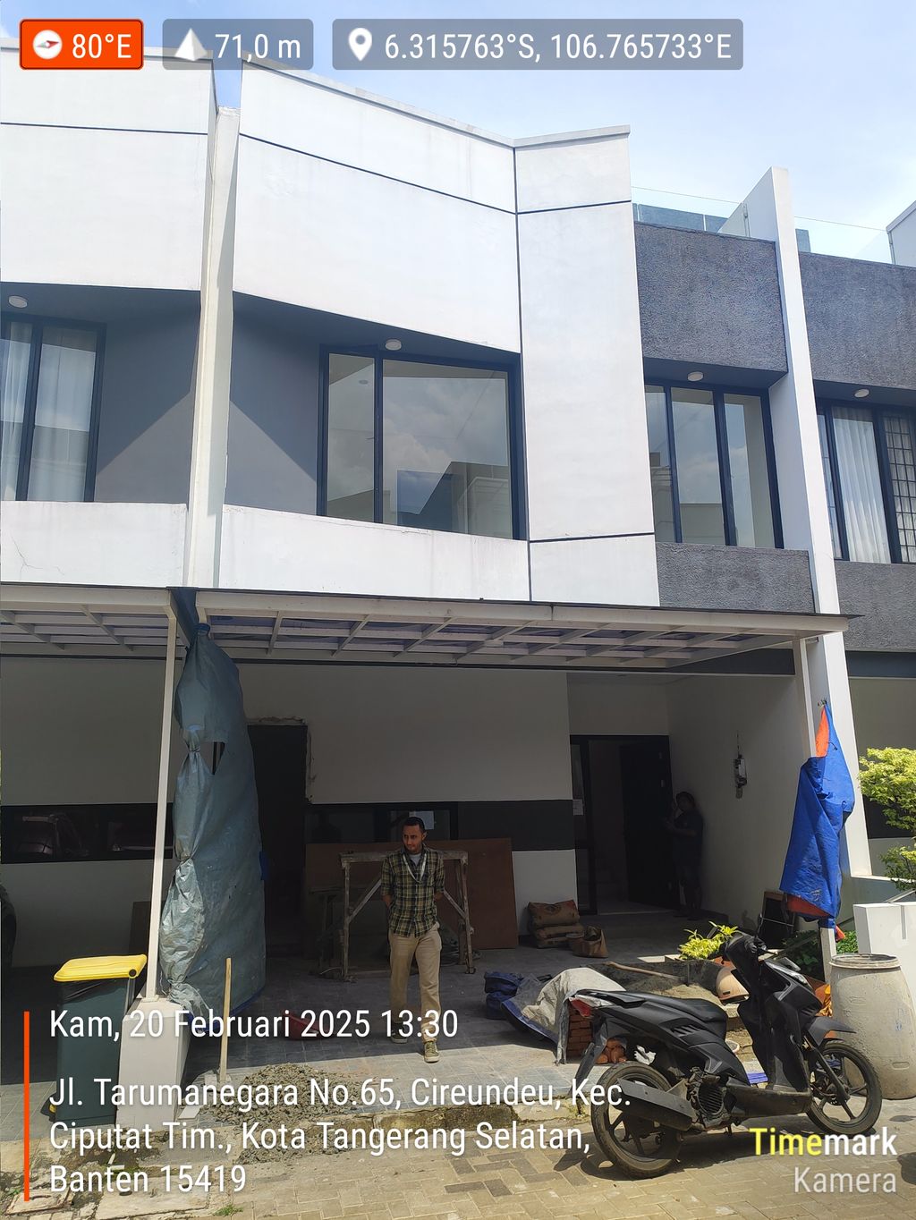 foto tampak rumah tipe SAGA perumahan Graha Taruma