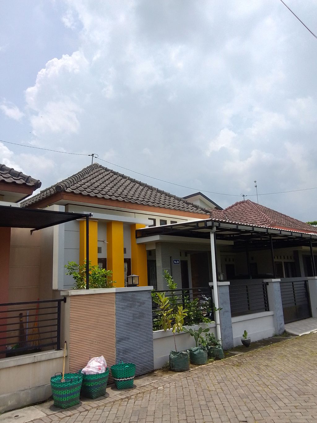foto contoh rumah perumahan Fajar Regency