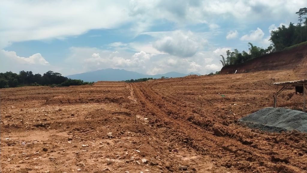 foto posisi tengah perumahan Bukit Rovita Indah