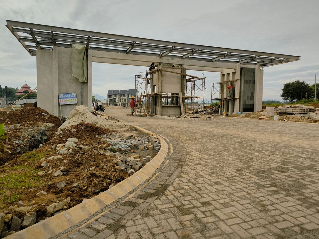 foto gerbang perumahan CitraGarden Serpong Cluster Elaia