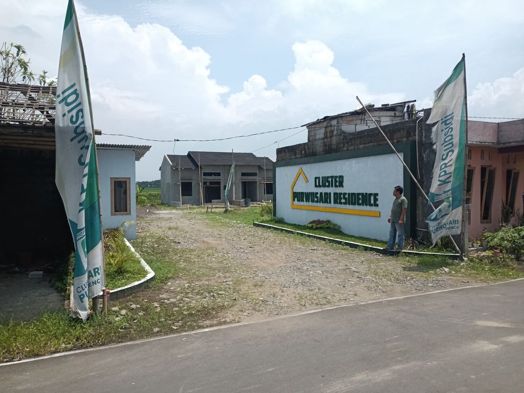 foto gerbang perumahan cluster purwosari residence