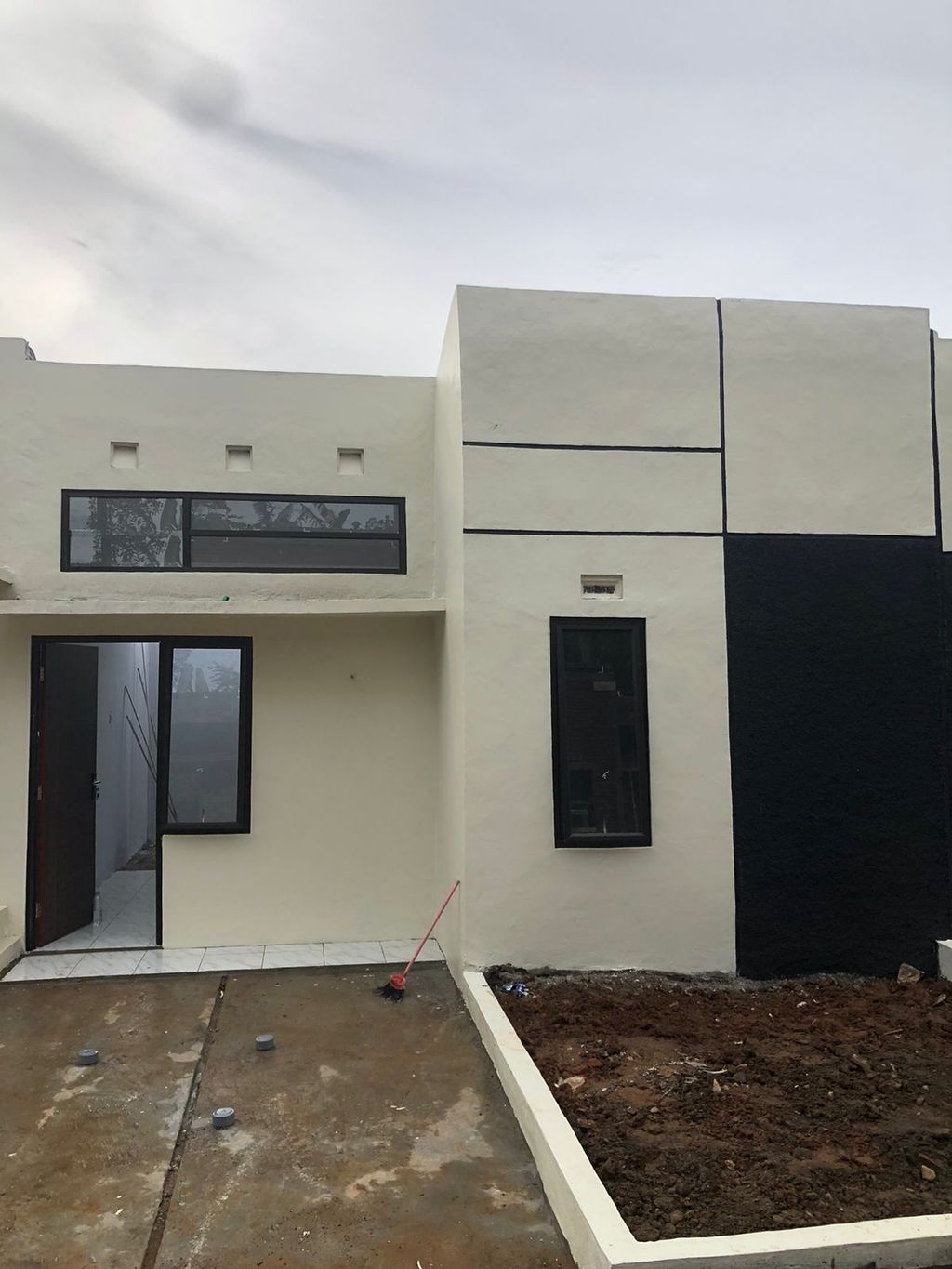 foto tampak rumah tipe 30/66 perumahan Marison Regency Jepara