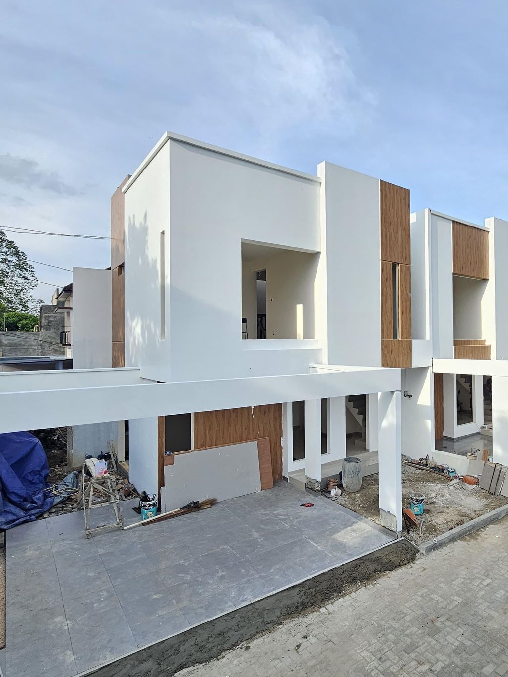foto tampak rumah tipe Sudut perumahan KAYU MANIS SOMERSET