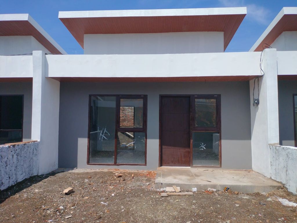 foto tampak rumah tipe 30/70 perumahan VANDO LAND CLUSTER ZELENA