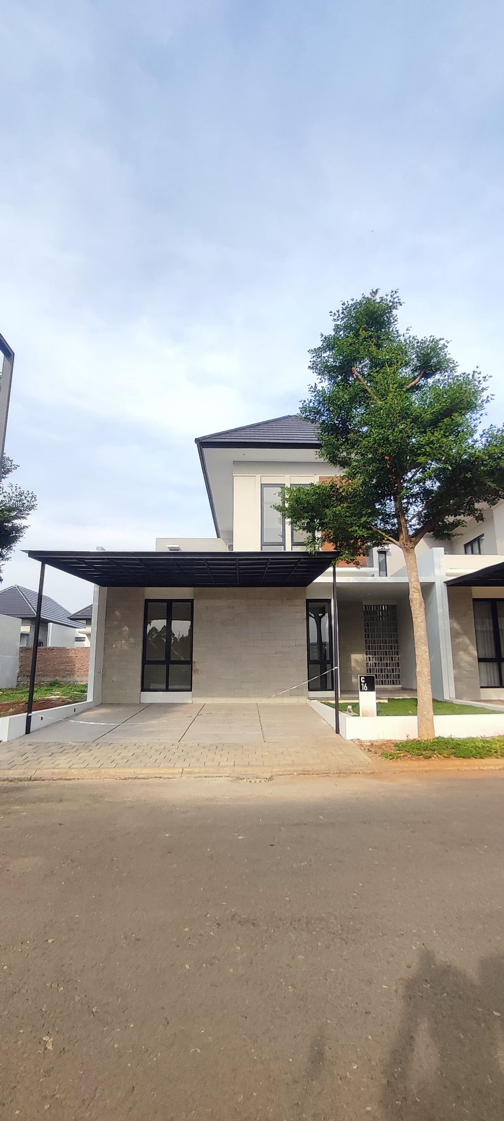 foto tampak rumah tipe ILANA - C perumahan BSB City Hilago