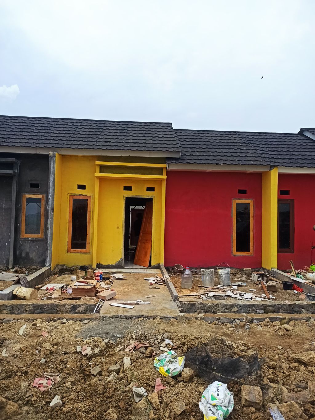 foto tampak rumah tipe SUBSIDI BLOK A 22 perumahan GRAHA ESTETIKA REGENCY 