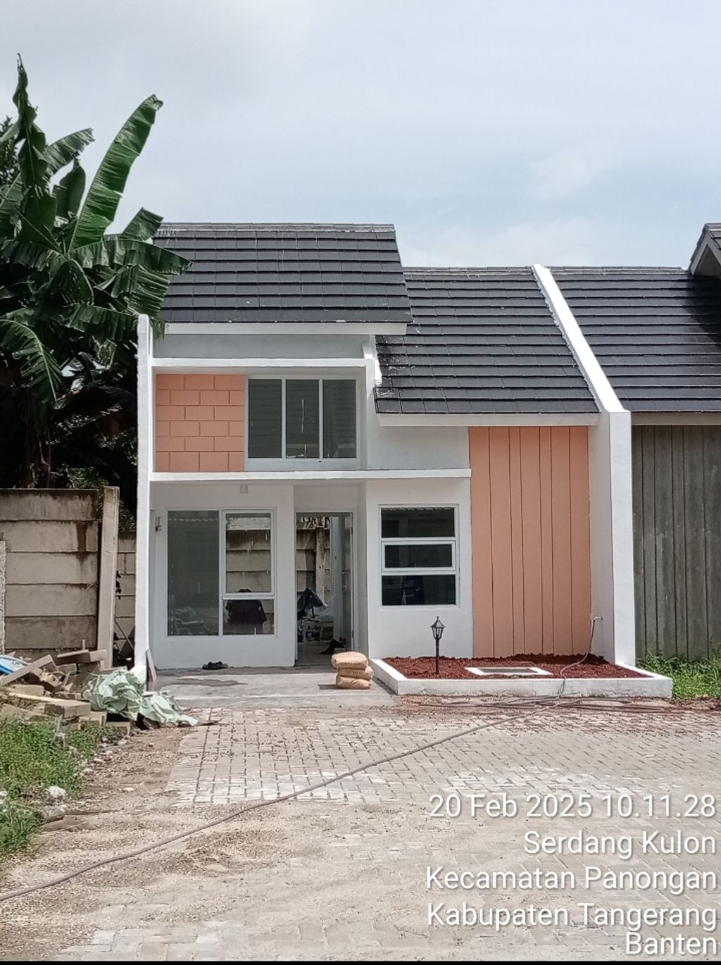 foto tampak rumah tipe Aspen 42/80 perumahan Asteria Panongan