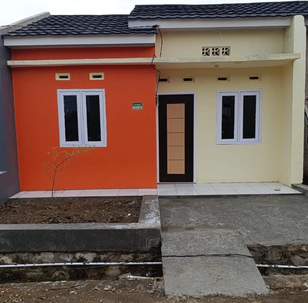 foto tampak rumah tipe SUBSIDI E2 NO 9 perumahan GRAND GANDU RESIDENCE