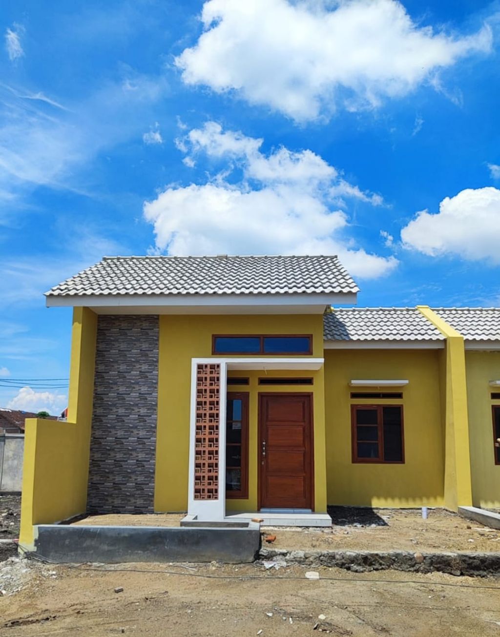 foto tampak rumah tipe 36 perumahan GRAND CITY LINE RESIDENCE