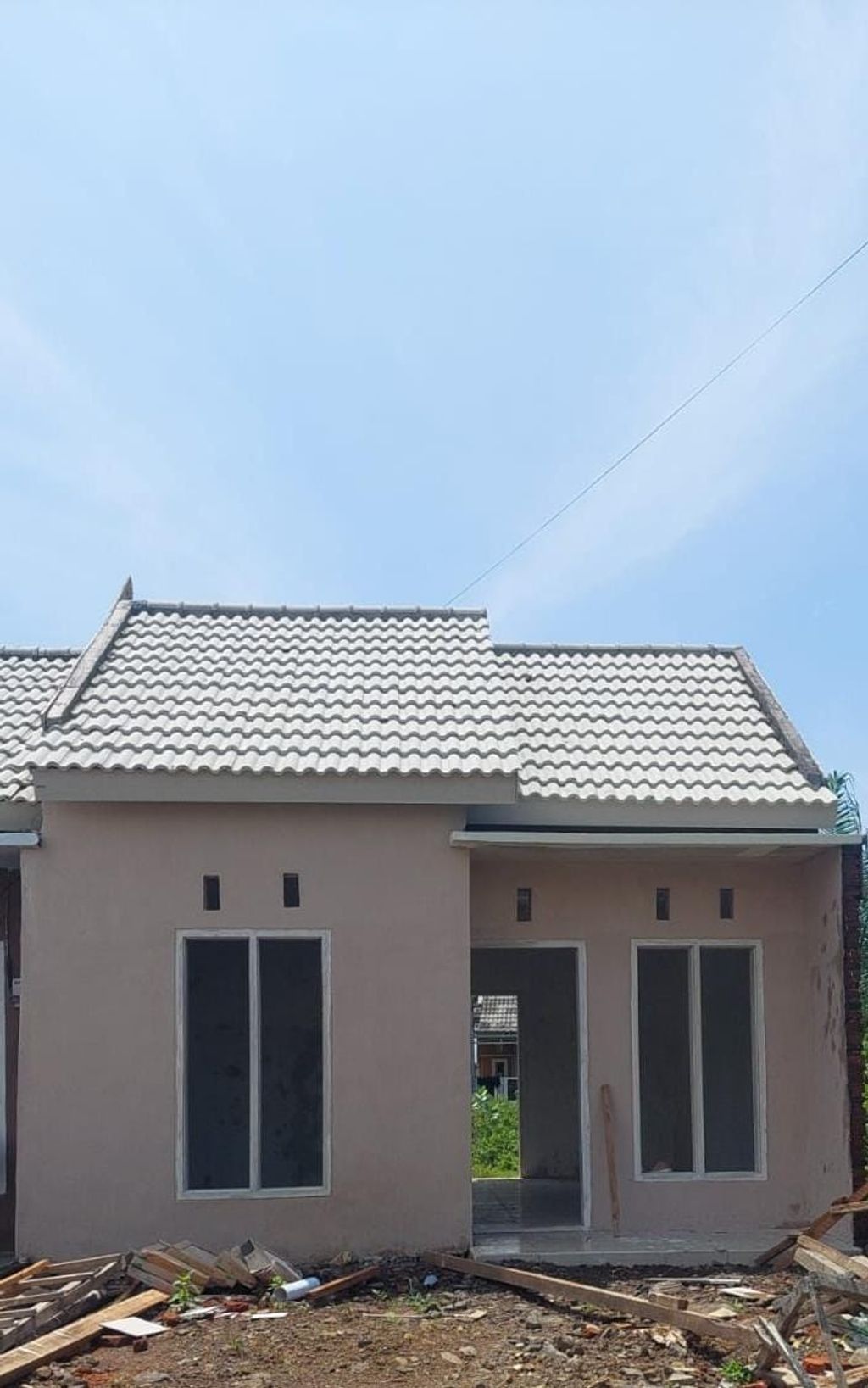 foto tampak rumah tipe 36 LT 82 perumahan PANTAI MENTARI
