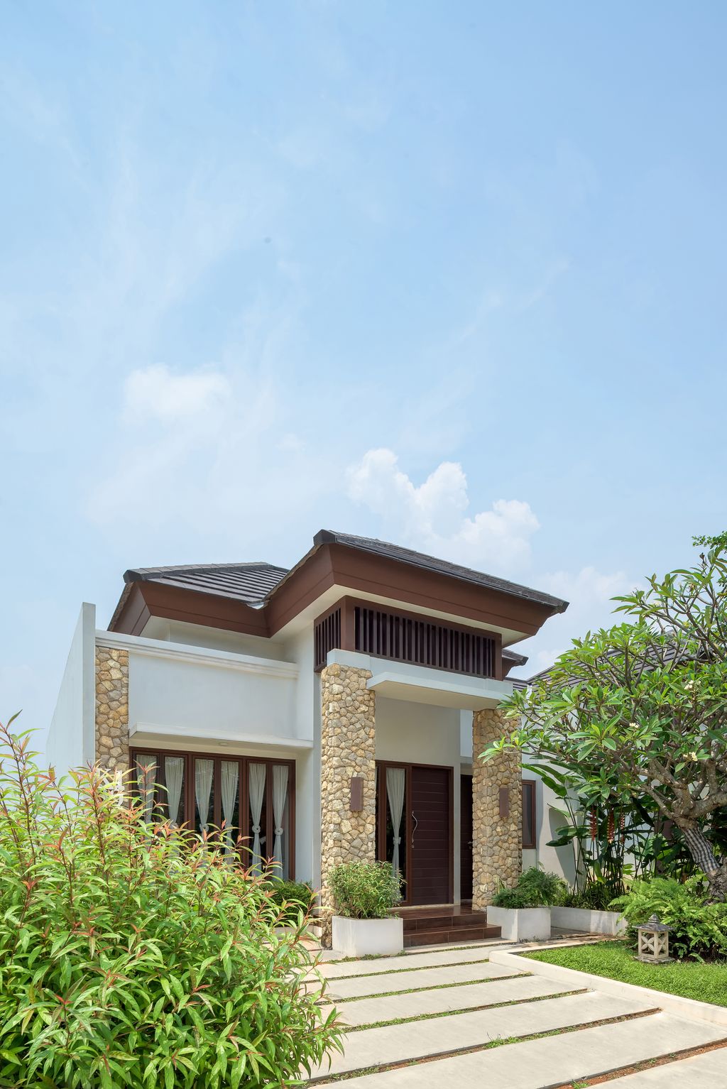 foto tampak rumah tipe 60 perumahan Tamansari Puri Bali II