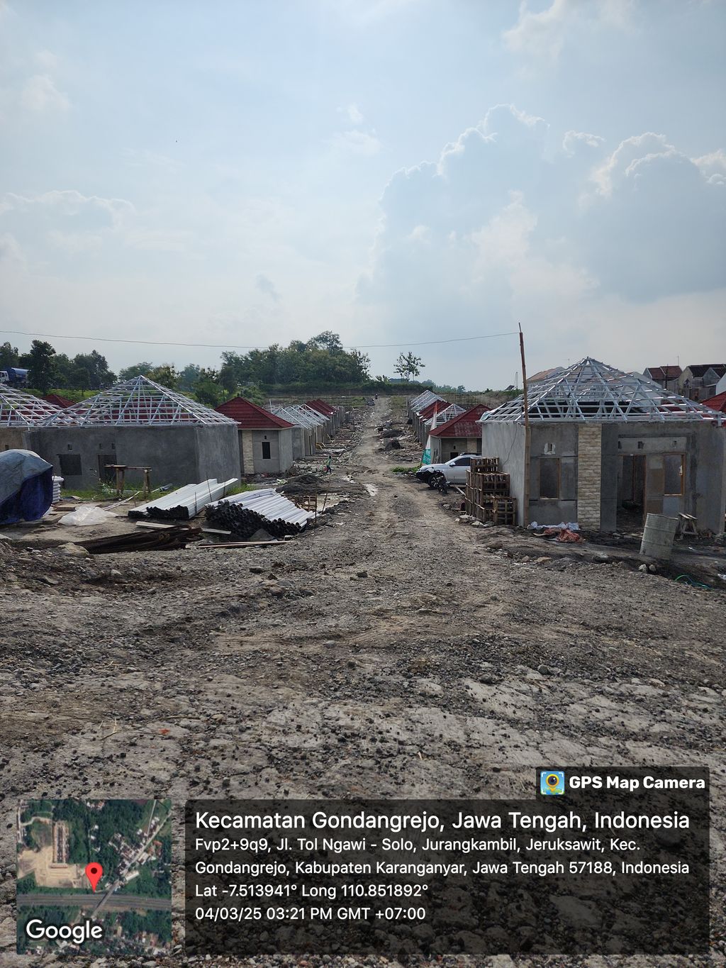 foto gerbang perumahan D'SUNAN REGENCY 4