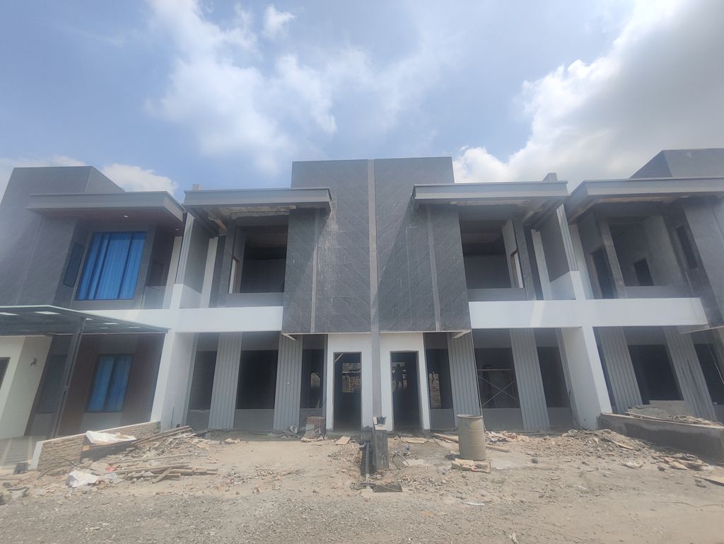 foto posisi tengah perumahan PERUMAHAN CEMARA PARK PALACE