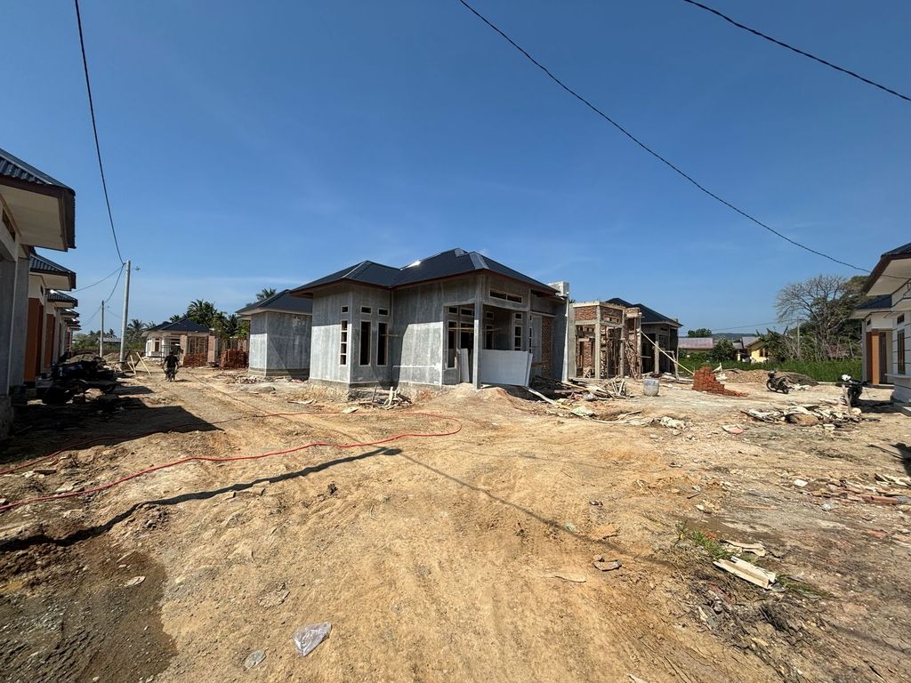 foto posisi tengah perumahan KOMTAR RESIDENCE MIRUEK TAMAN