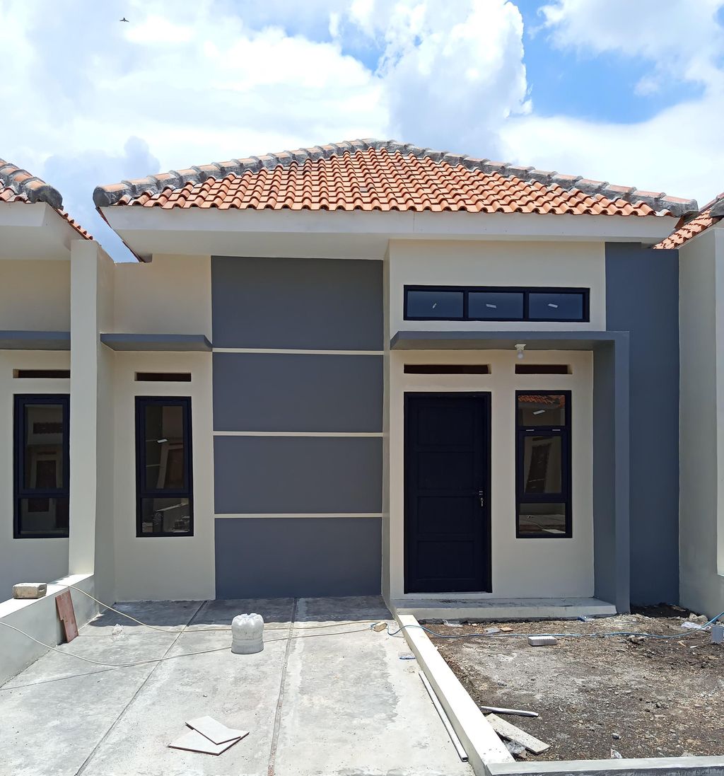 foto tampak rumah tipe 30/60 M2 perumahan Istana Land