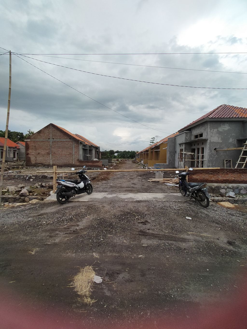 foto gerbang perumahan GRIYA MUKTI MANDIRI 4