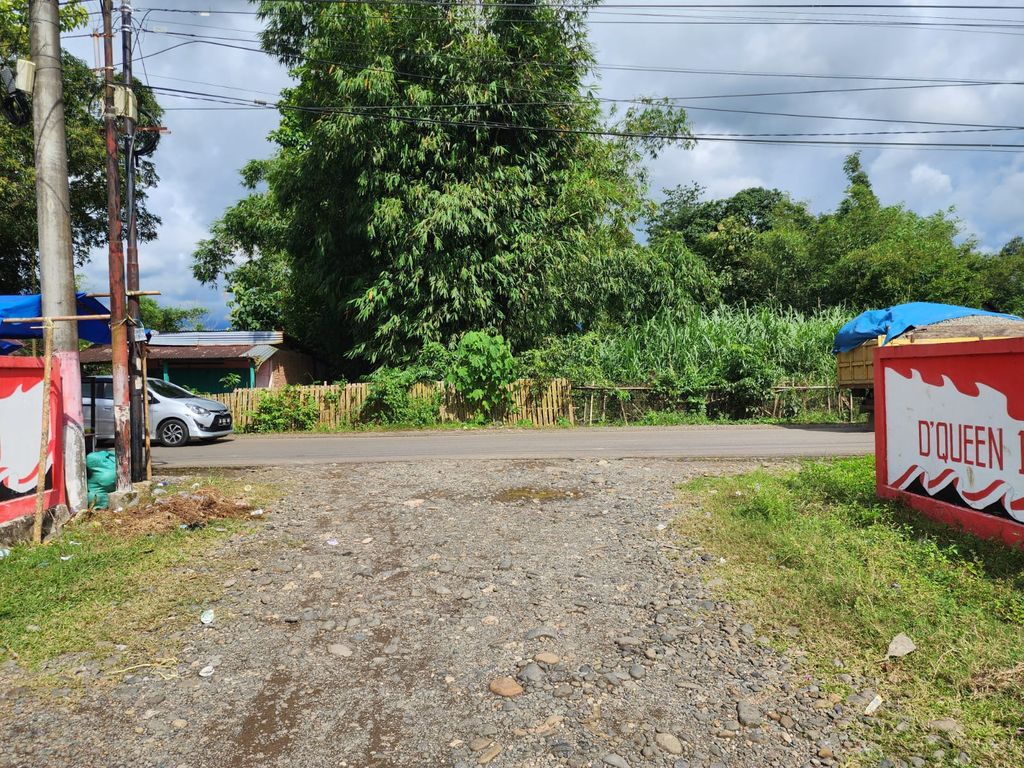 foto gerbang perumahan Perumahaan D'QUEEN
