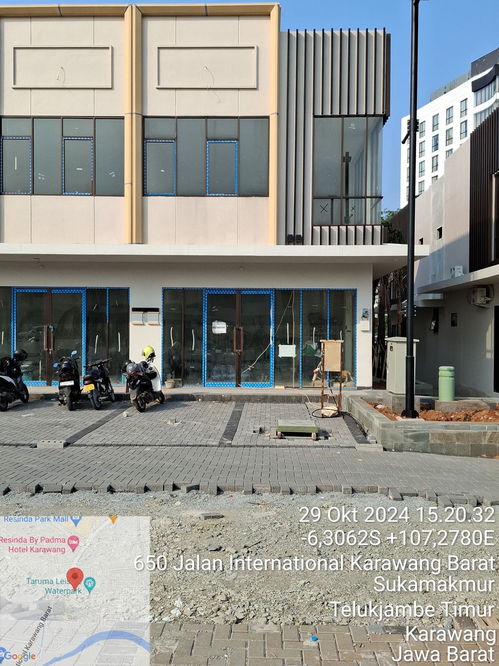 foto tampak rumah tipe Gajah Mada 39 perumahan Grand Taruma Commercial