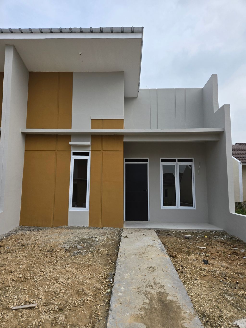 foto contoh rumah perumahan ROYAL GREEN LAND TAHAP 3