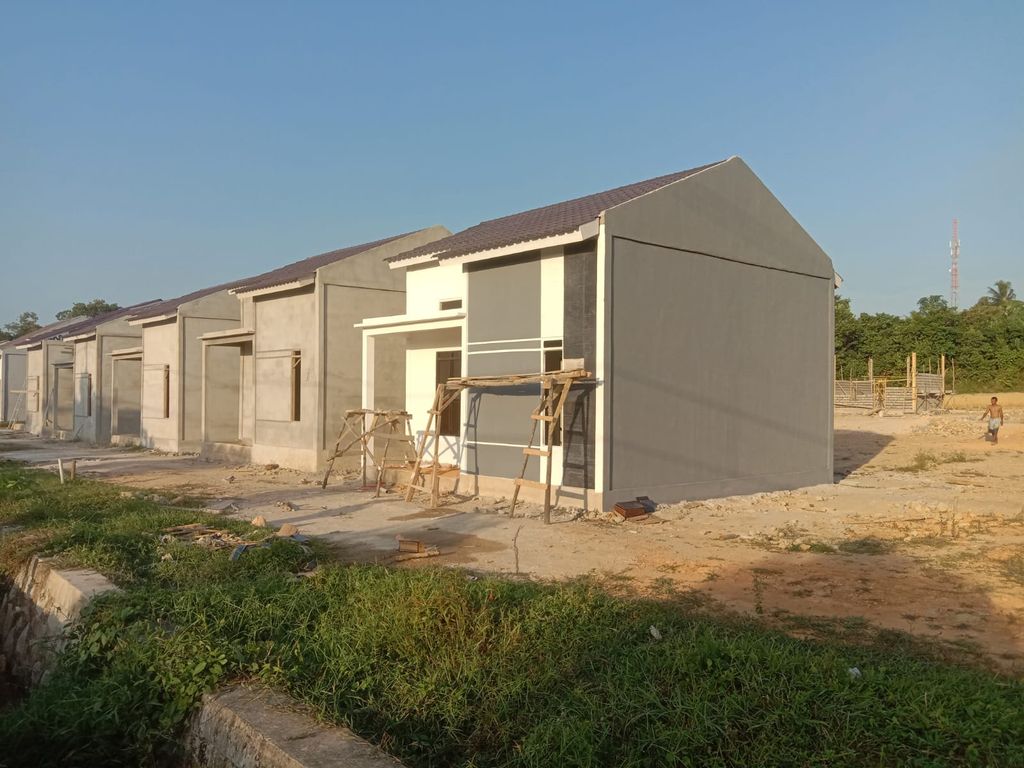 foto contoh rumah perumahan BUMI EMAS LEDO