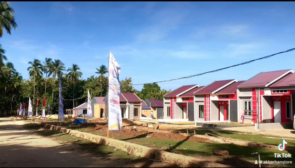 foto tampak rumah tipe 36/105 perumahan BUMI POLEANG RESIDENCE