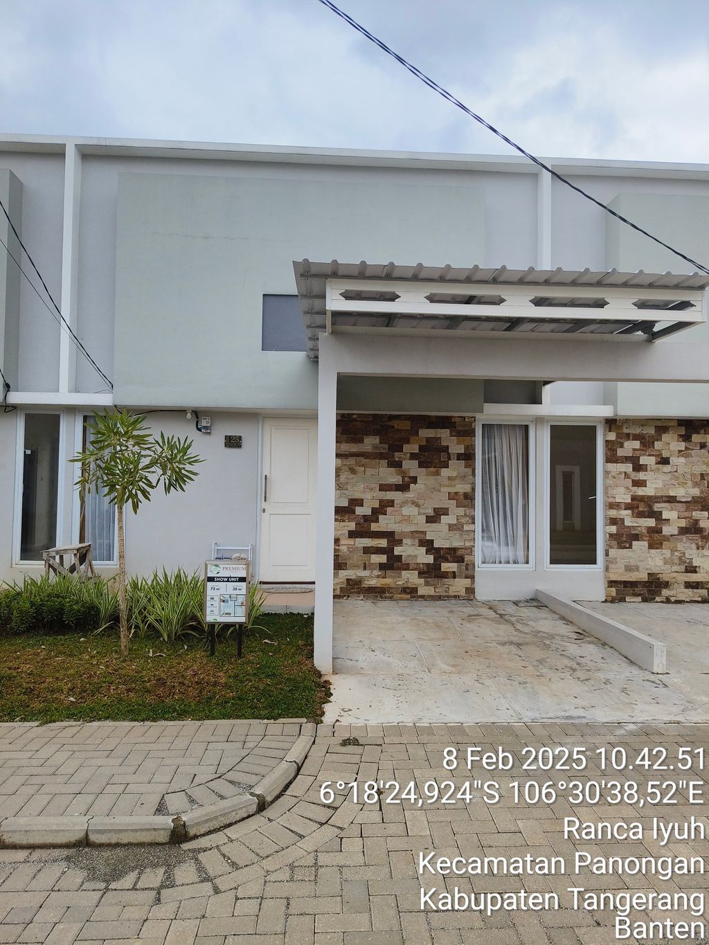 foto tampak rumah tipe Premium 30/72 perumahan TANGERANG SMART CITY