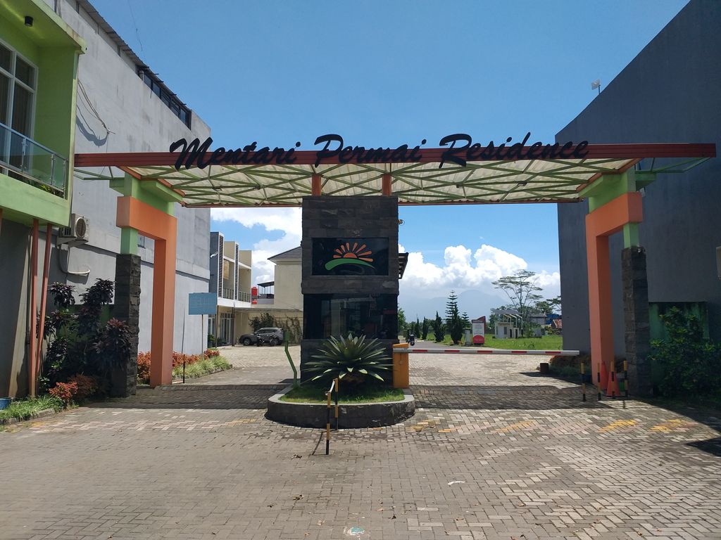 foto gerbang perumahan Mentari Permai Residence