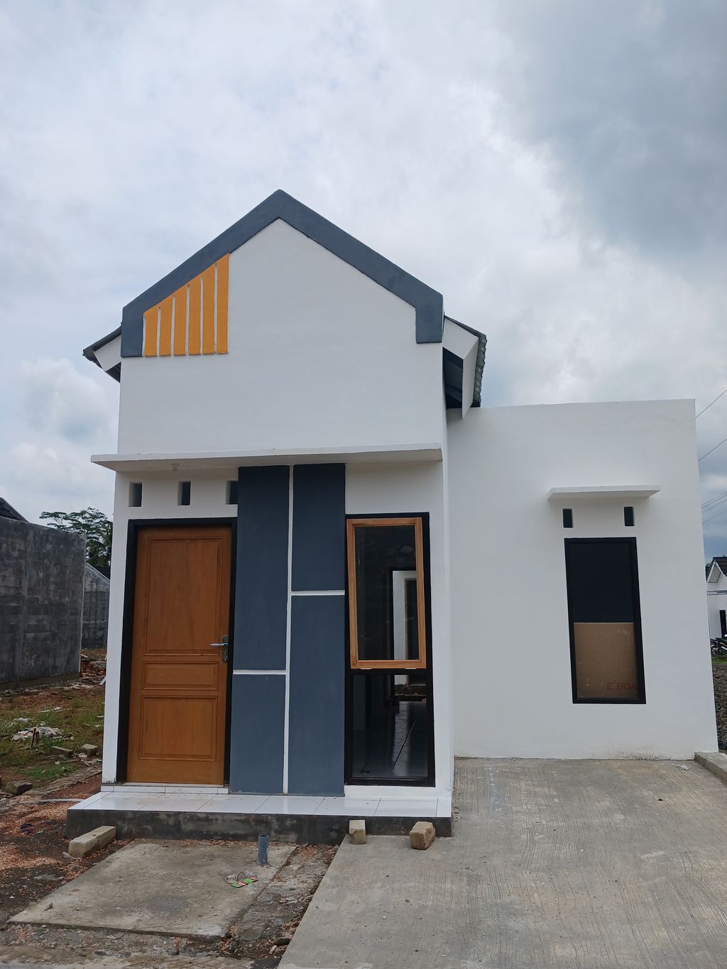 foto tampak rumah tipe 36/60 perumahan Green Mangrove Residence