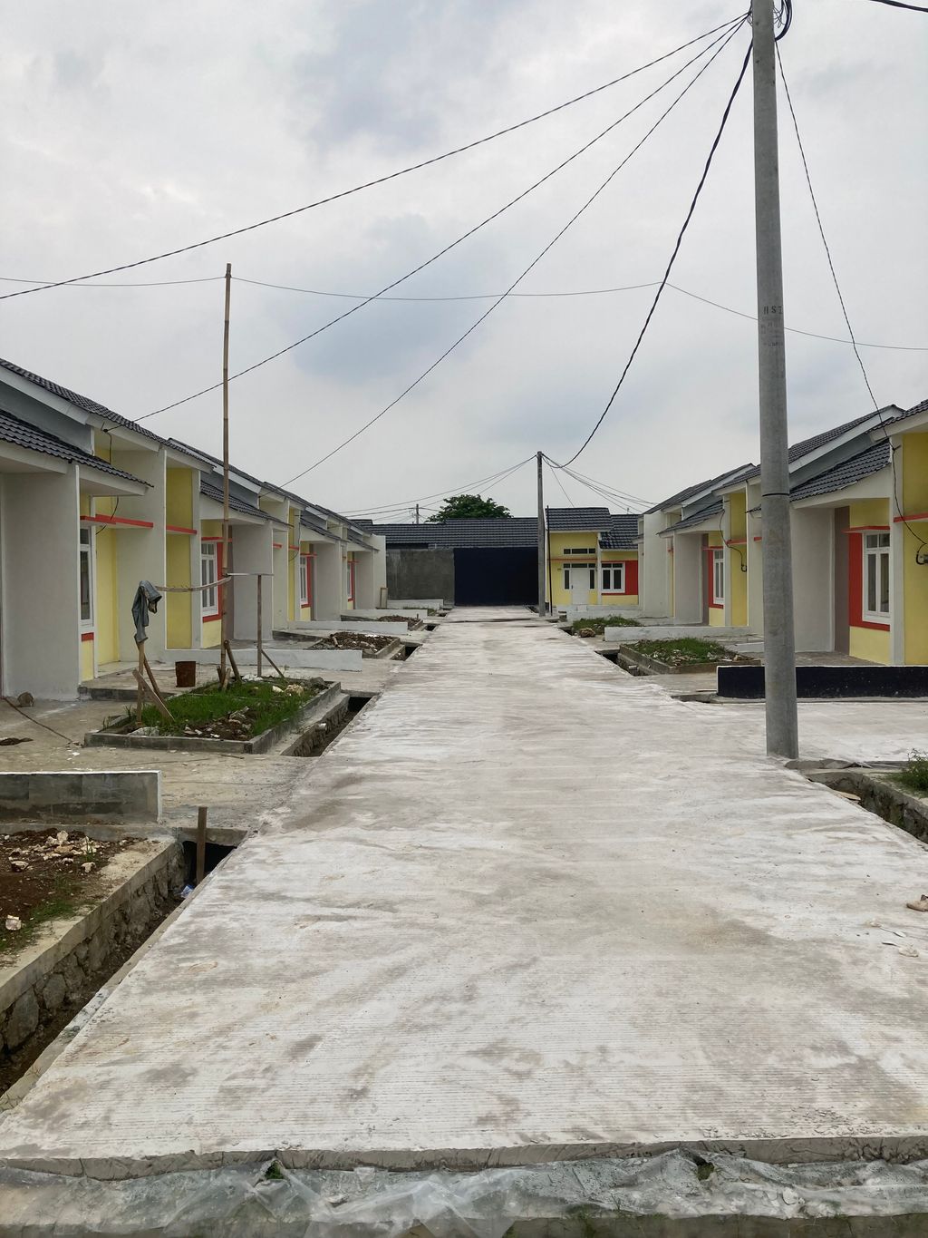 foto posisi tengah perumahan GRAHA ASRI RESIDENCE 3 (Tahap 4 - Subsidi)