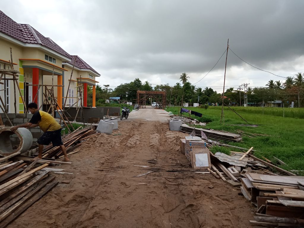 foto posisi tengah perumahan GRIYA PRAMUKA PERMAI 2