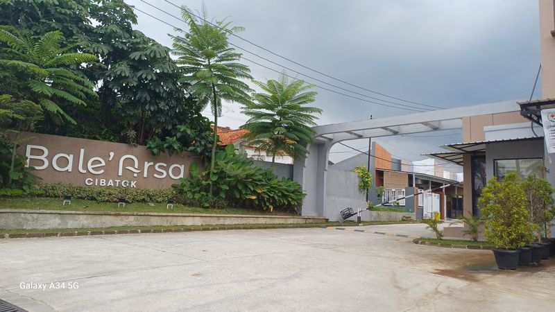 foto gerbang perumahan Bale Arsa Bogor MBR