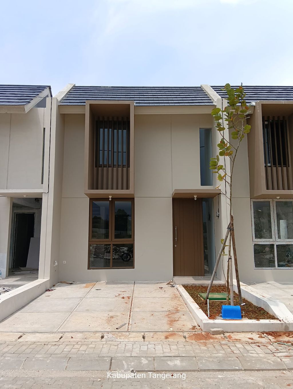 foto tampak rumah tipe Kikyo Std perumahan SPRINGHILL YUME LAGOON