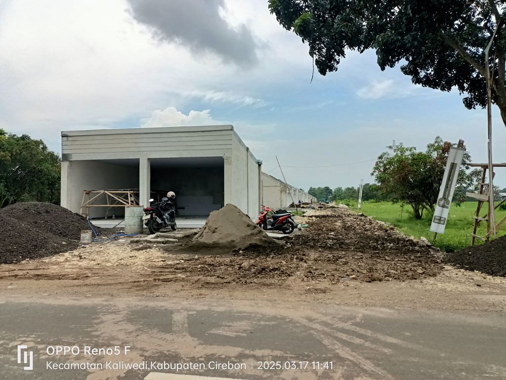 foto gerbang perumahan SAWITLAND KALIWEDI