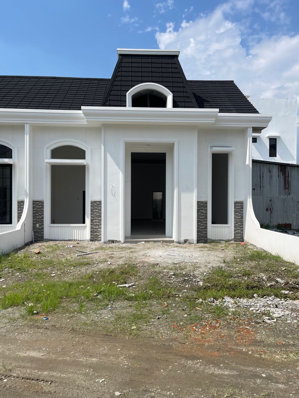 foto contoh rumah perumahan BRAHRANG IMPIAN MANSION