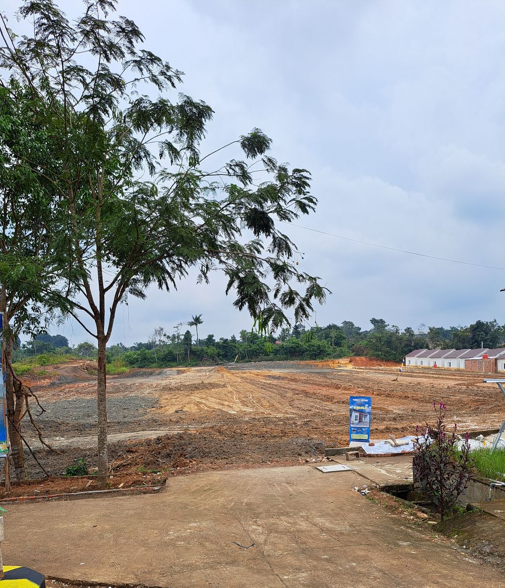 foto gerbang perumahan Permata Mutiara