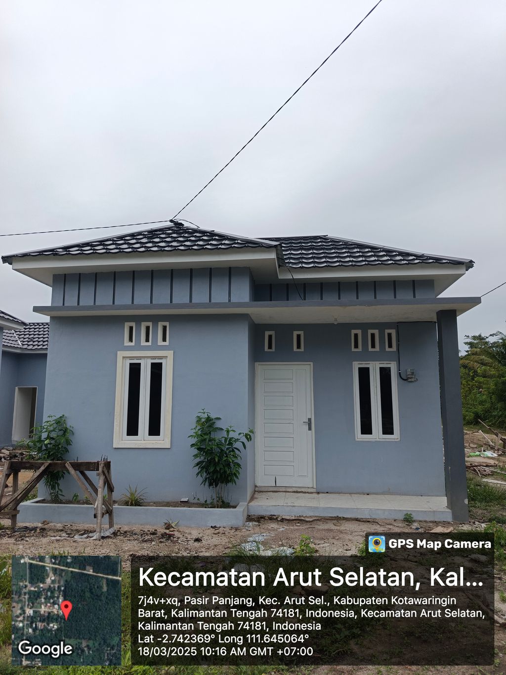 foto contoh rumah perumahan Tranlik