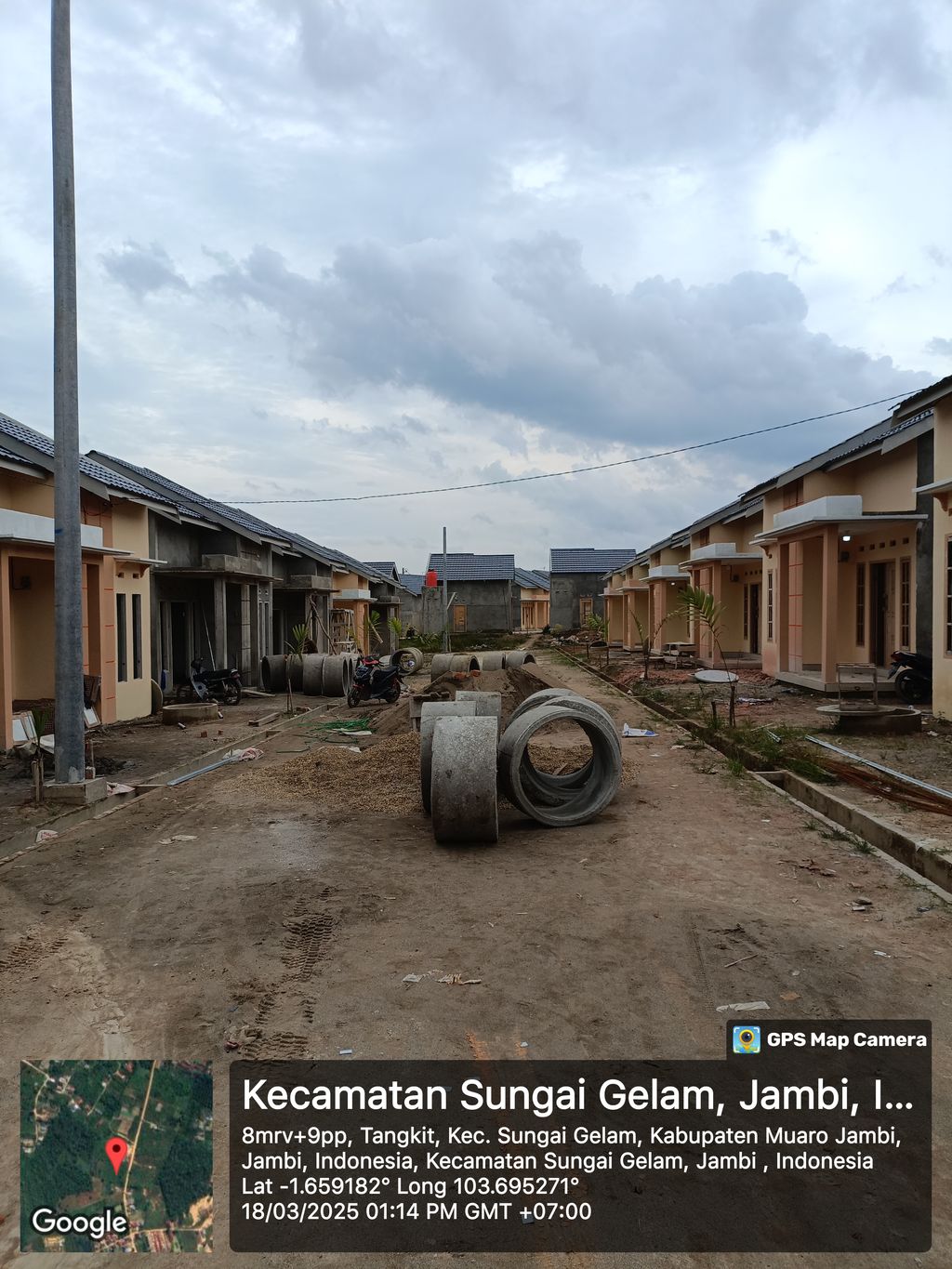 foto posisi tengah perumahan BERKAH INDAH LESTARI 7