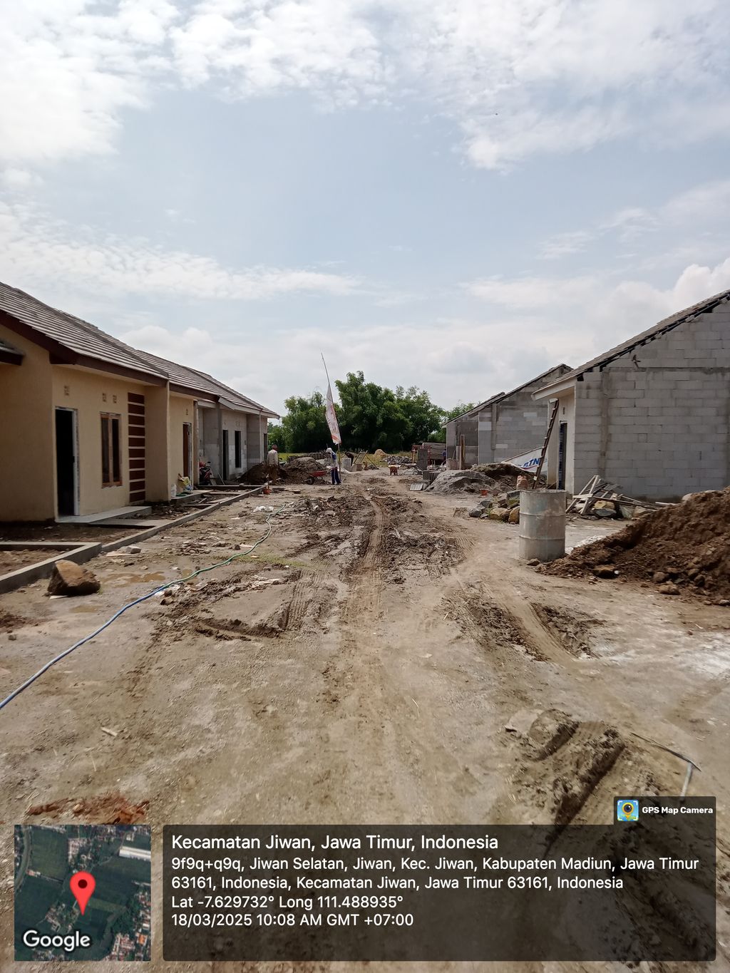 foto posisi tengah perumahan MODERNA RESIDENCE 2
