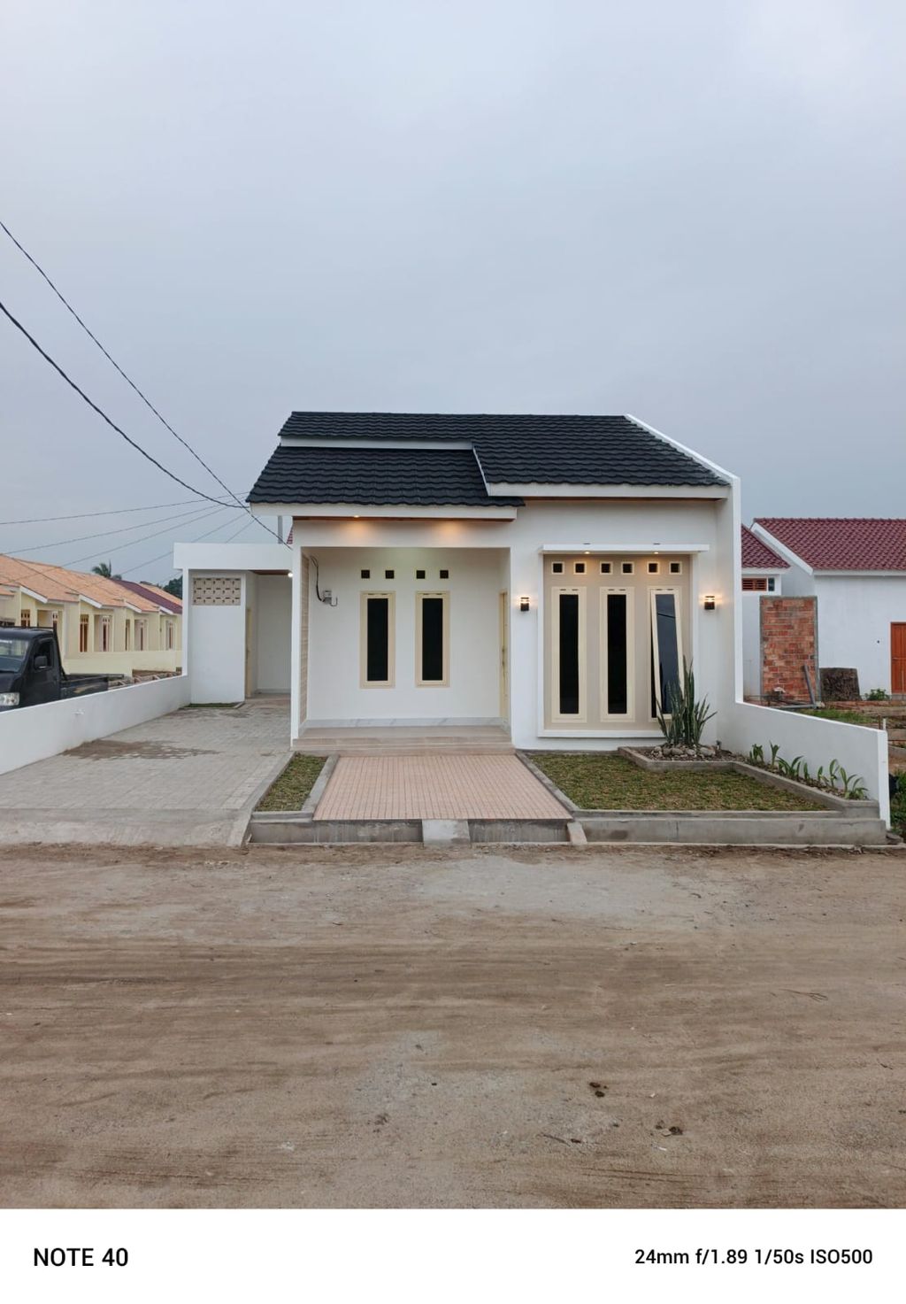 foto tampak rumah tipe 50 perumahan PERUMAHAN AMANAH GOLD 5