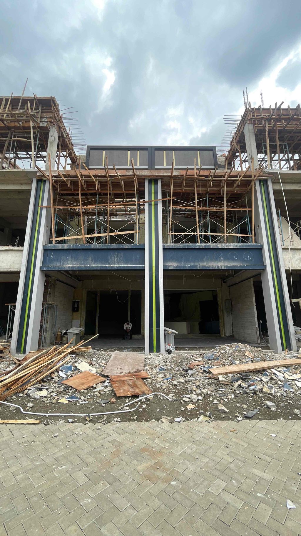 foto gerbang perumahan Ruko Carson