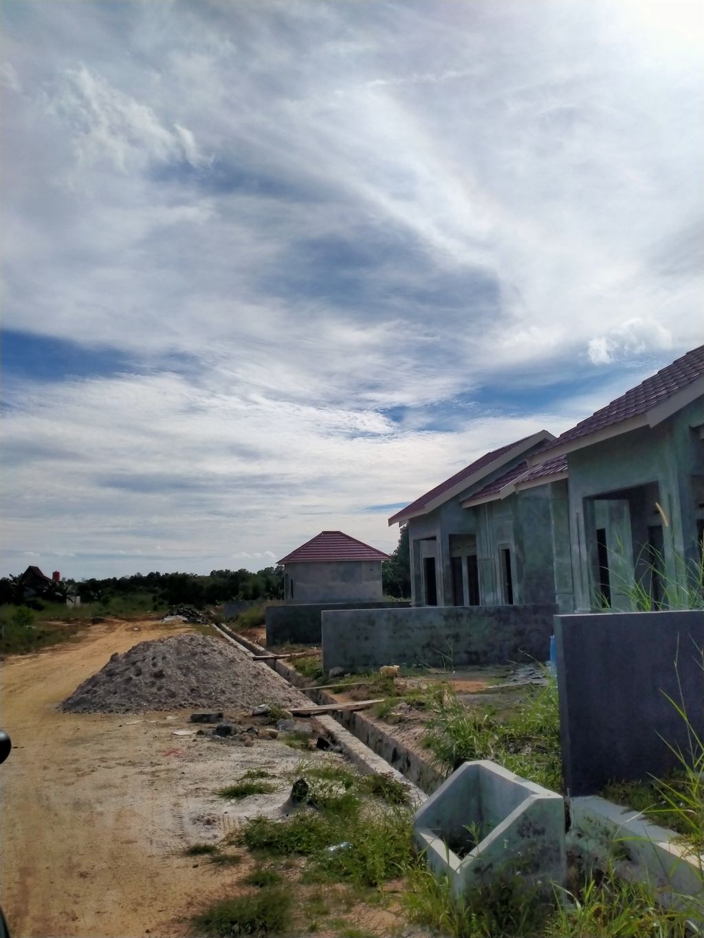 foto posisi tengah perumahan SULUNG PALM RESIDENCE