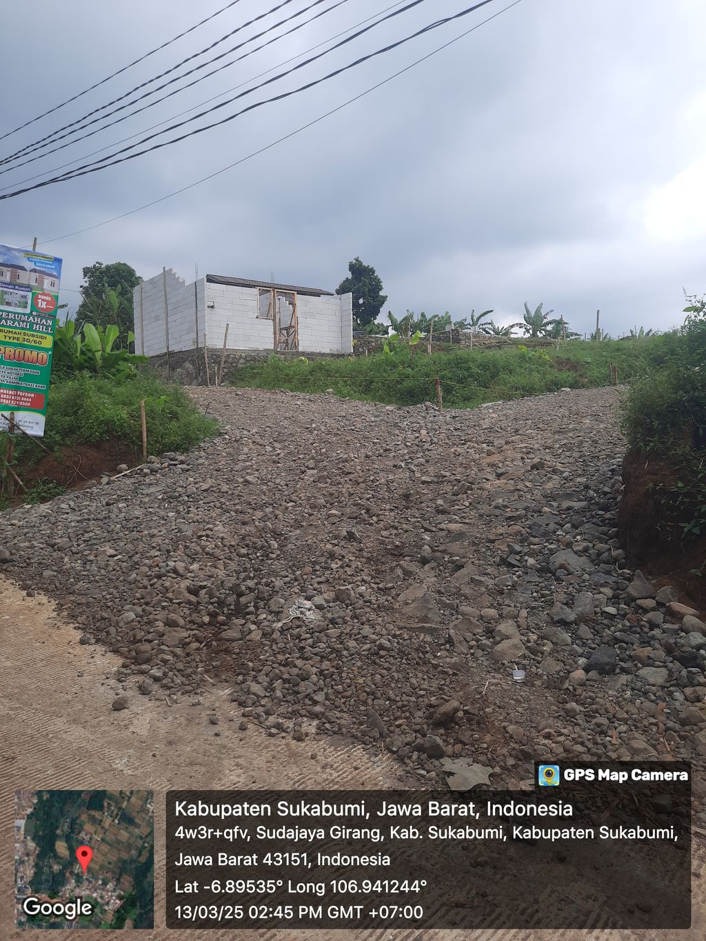 foto gerbang perumahan NARAMI HILL