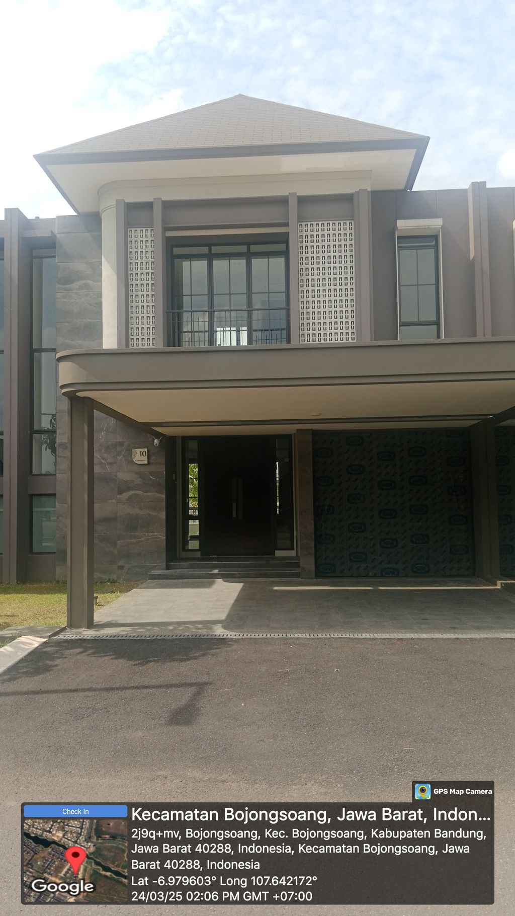 foto tampak rumah tipe SAGARA perumahan Podomoro Park Bandung (Brahmapuri)