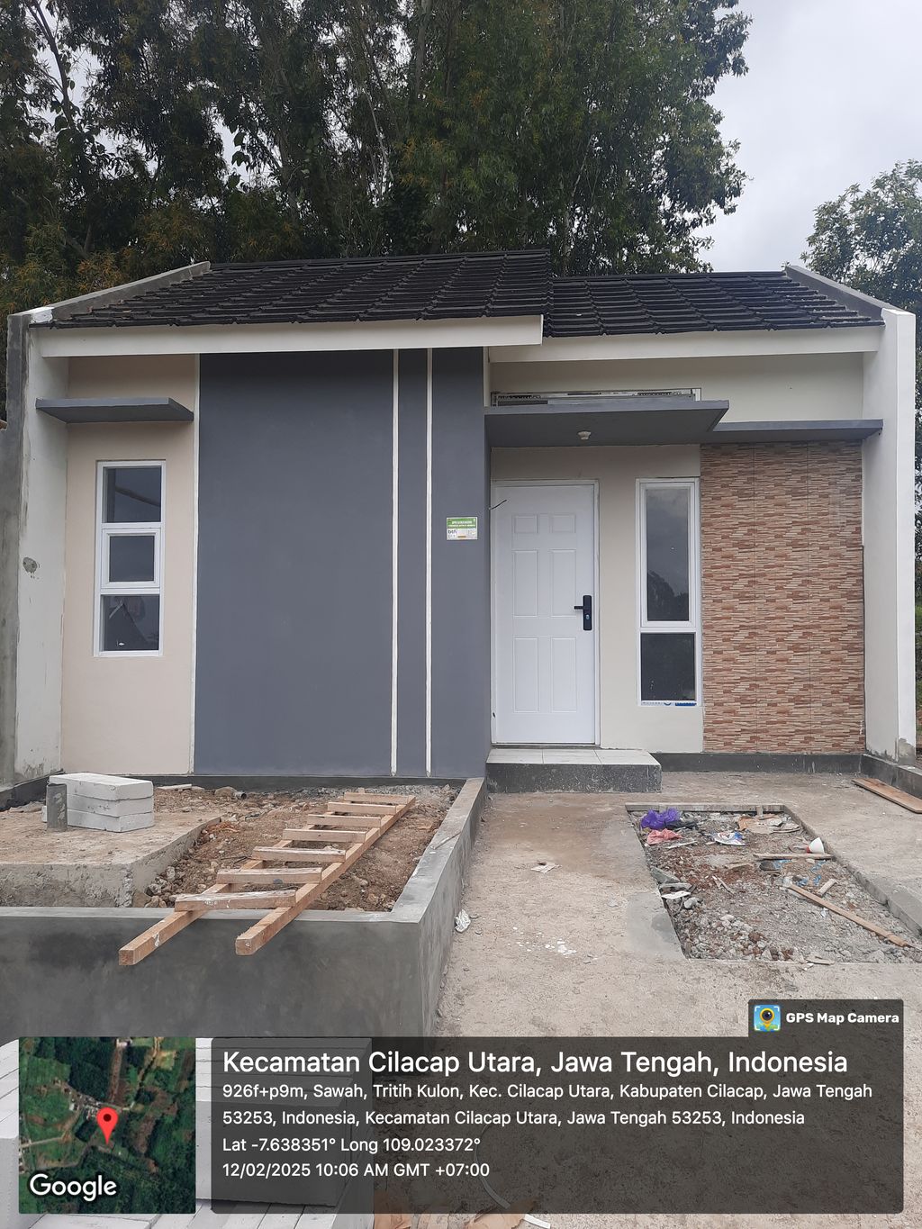 foto tampak rumah tipe 31/60 E4.6 perumahan TRITIH GOLF RESIDENCE TAHAP 2