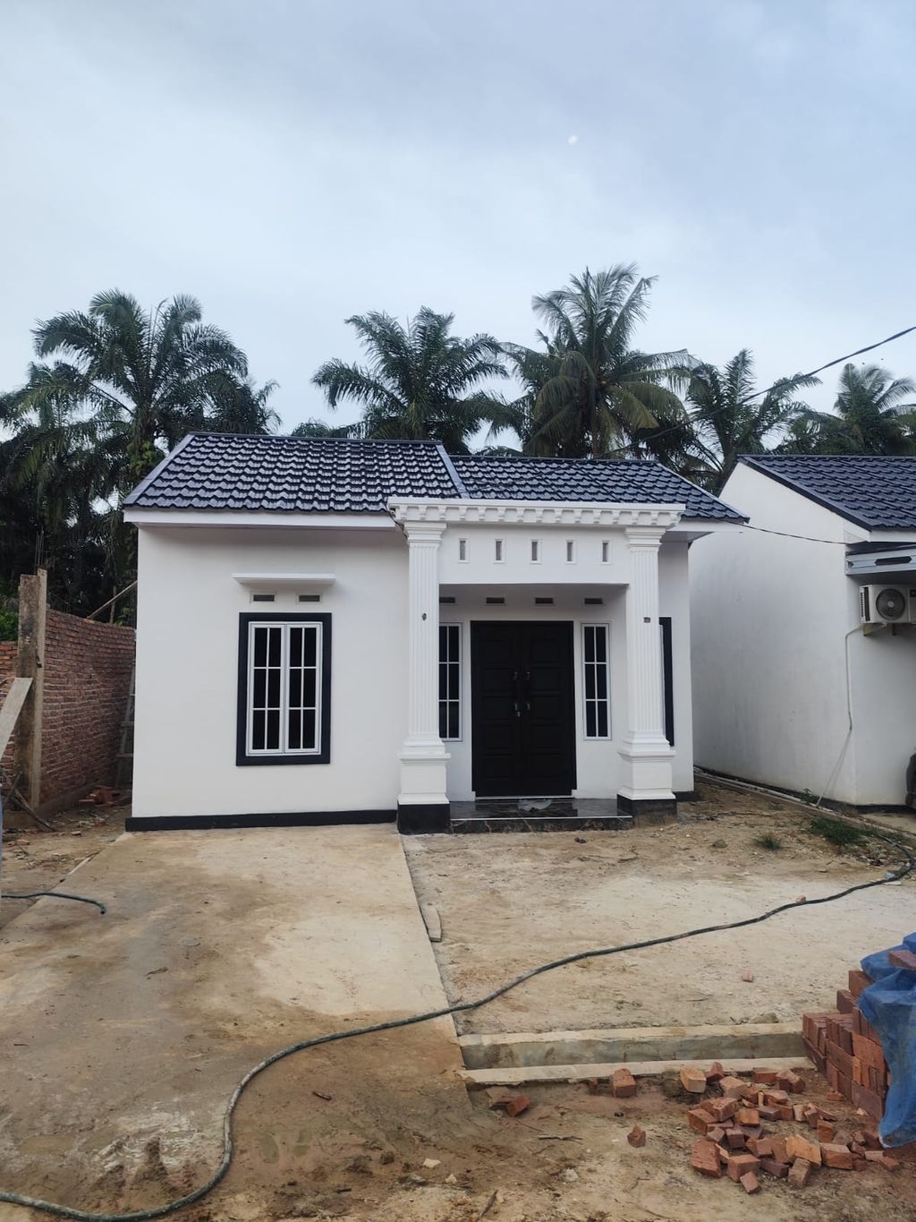 foto tampak rumah tipe 36 perumahan PERMATA RESIDENCE