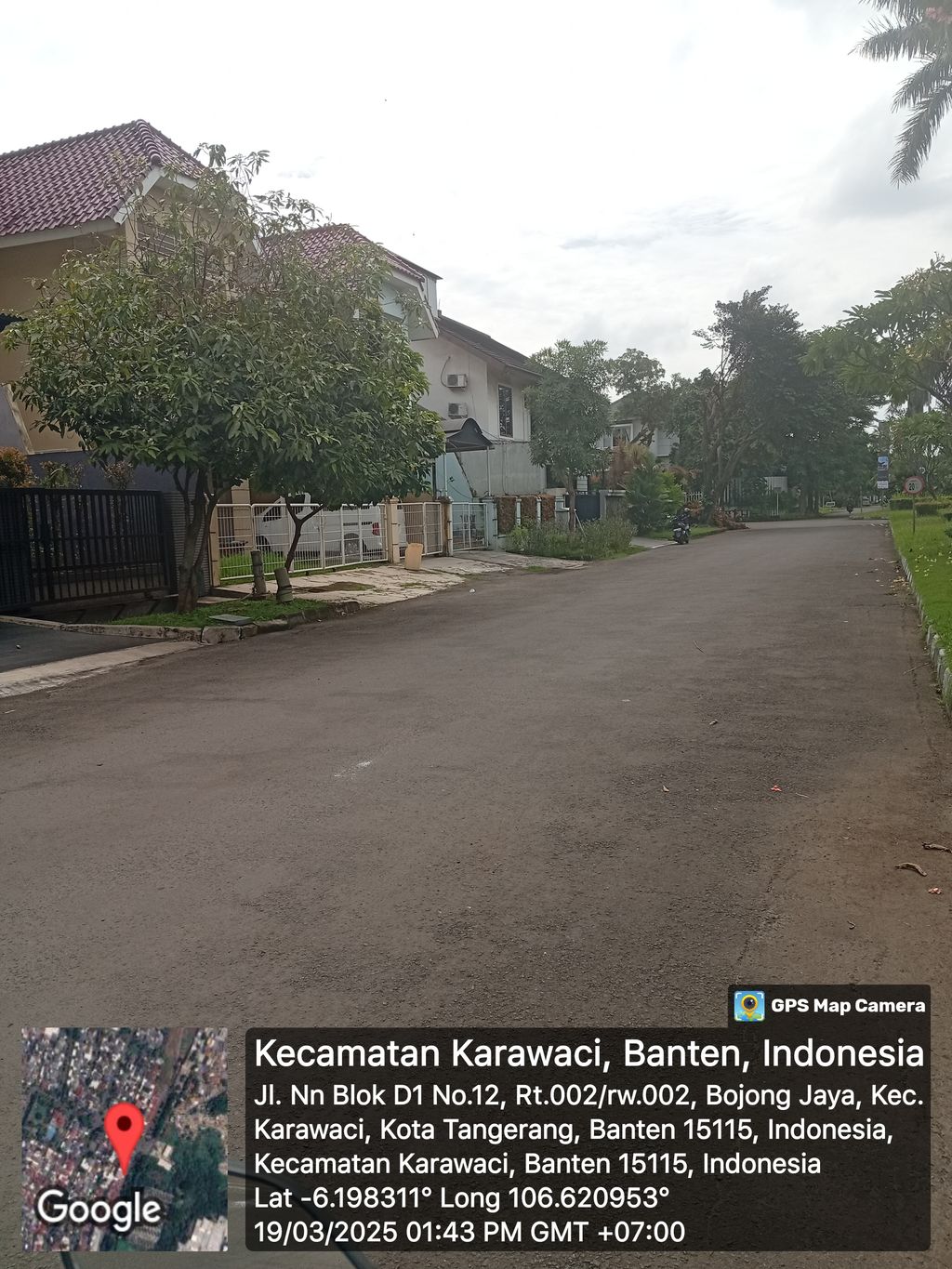 foto posisi tengah perumahan Victoria Park Residence