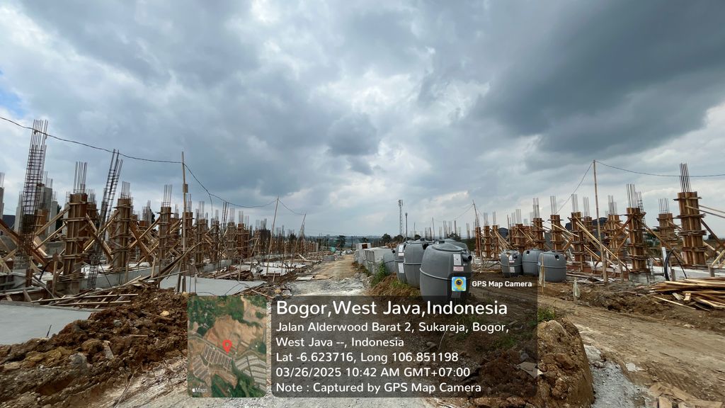 foto posisi tengah perumahan The Ebony Residence